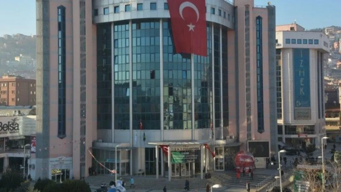 İzmit Belediyesi esnaftan işgal harcı almayacak