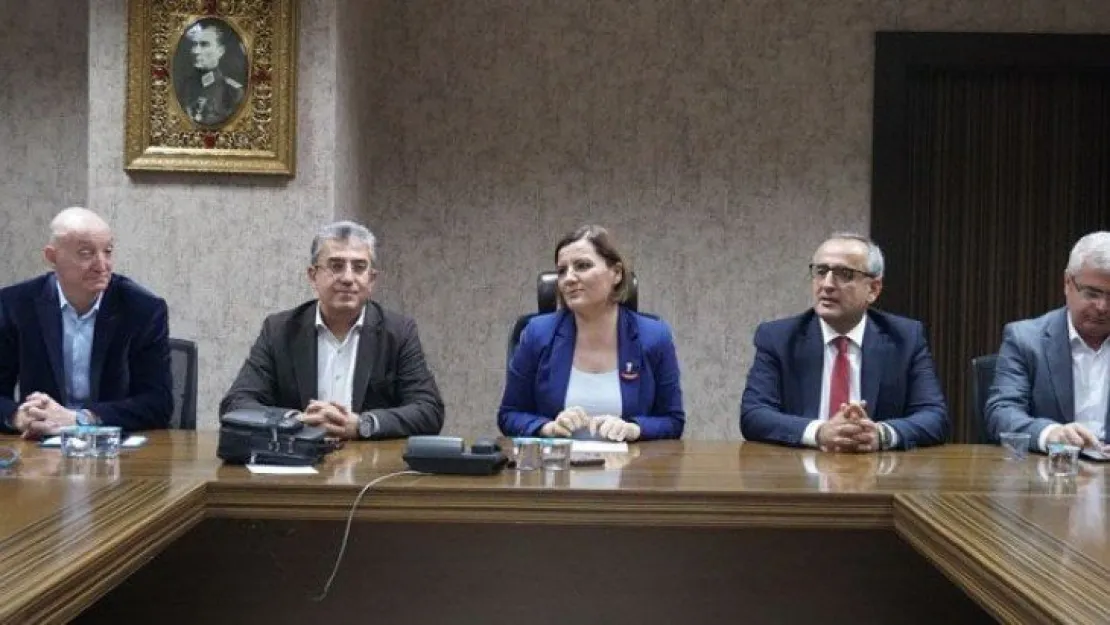 İzmit Belediyesi'nden 'Halk Süt' toplantısı