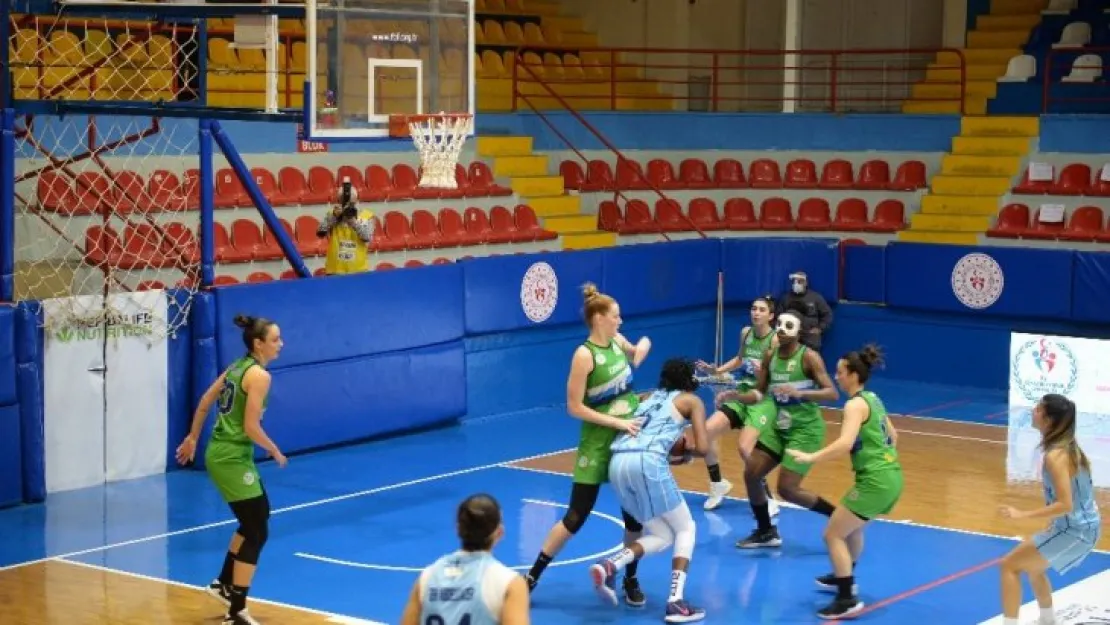 İzmit Belediyespor yine kaybetti: 71-69 