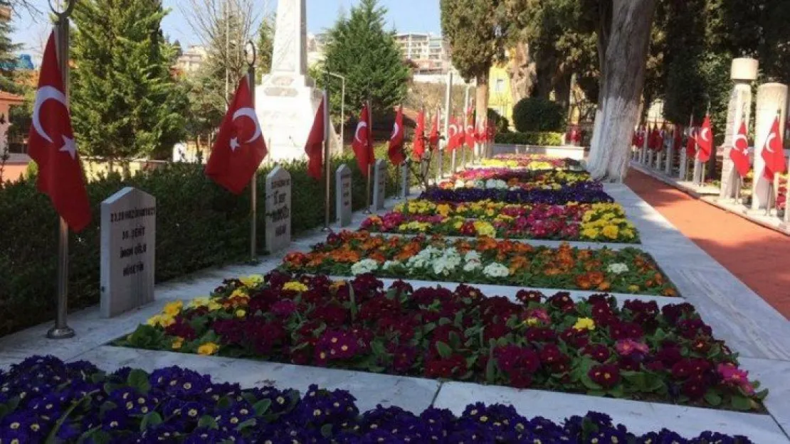 İzmit Namazgah Şehitliği 30 Ağustos'a hazırlandı!