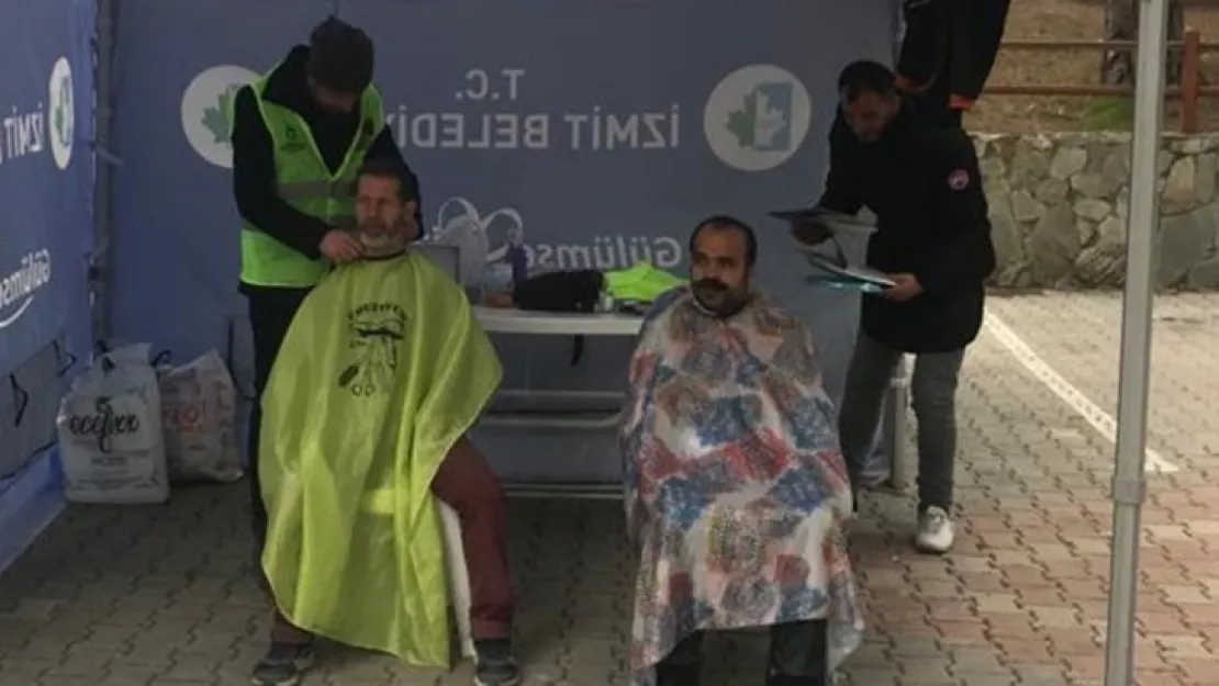 İzmitli kuaförler deprem bölgesinde hizmet veriyor
