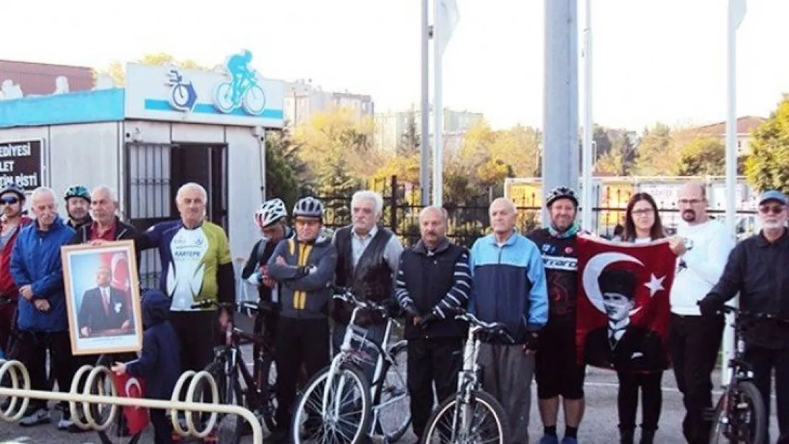 İzmit'te pedallar Atatürk için çevrildi