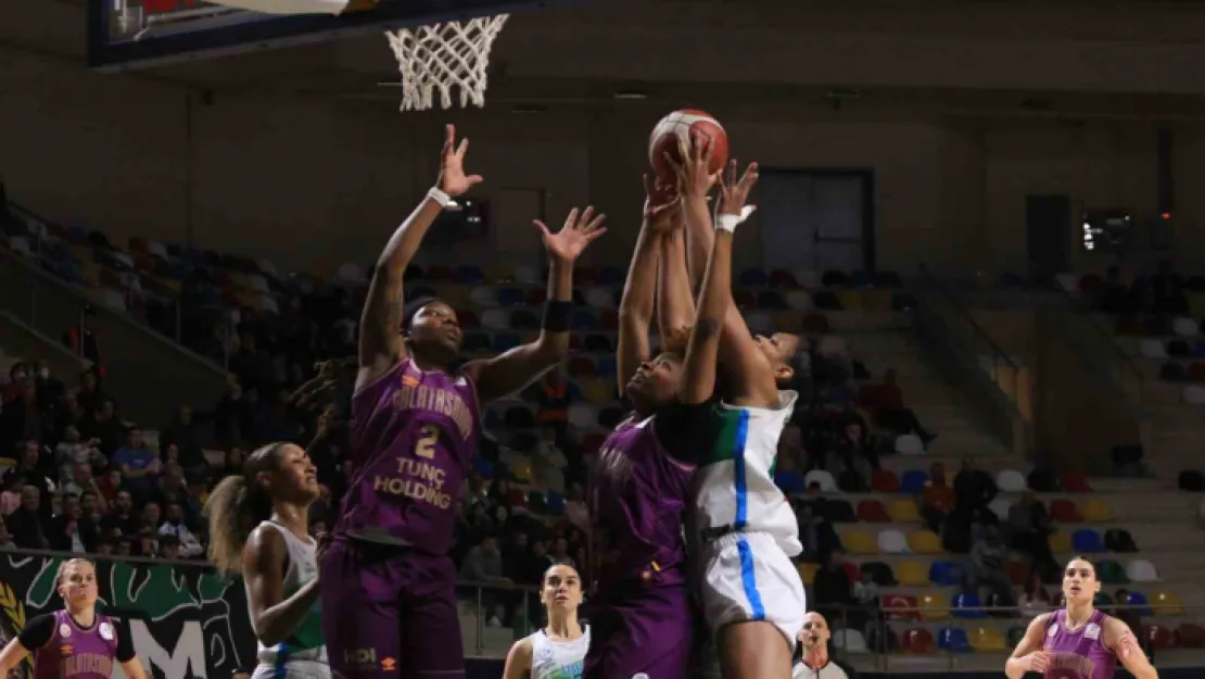 İzmit Belediyespor sahasında Galatasaray'ı mağlup etti: 93 - 79