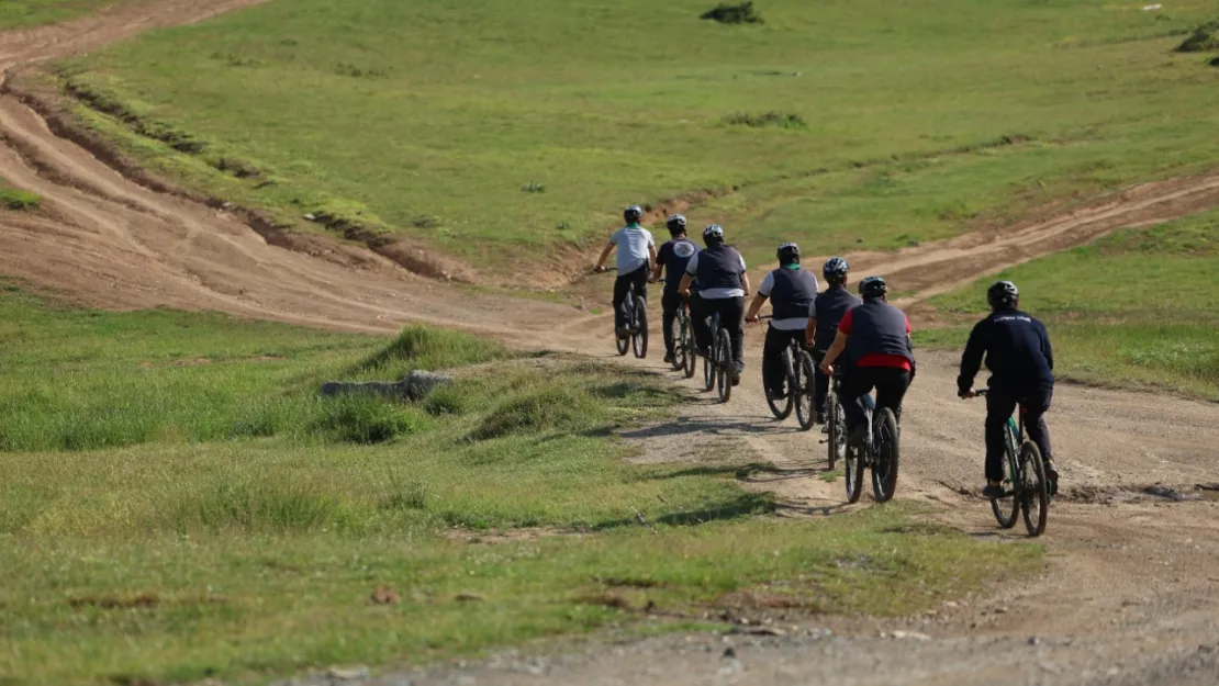 Kağıtsporlu izciler Samanlı Dağlarını bisikletle keşfe çıktı