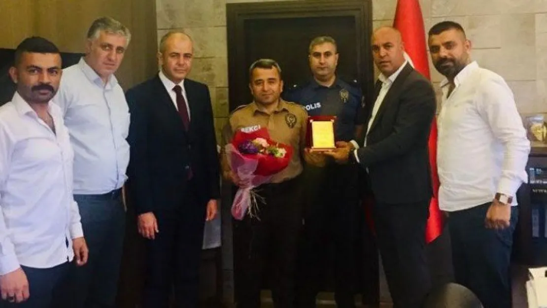 Kahraman bekçiye bir teşekkür de kooperatiften