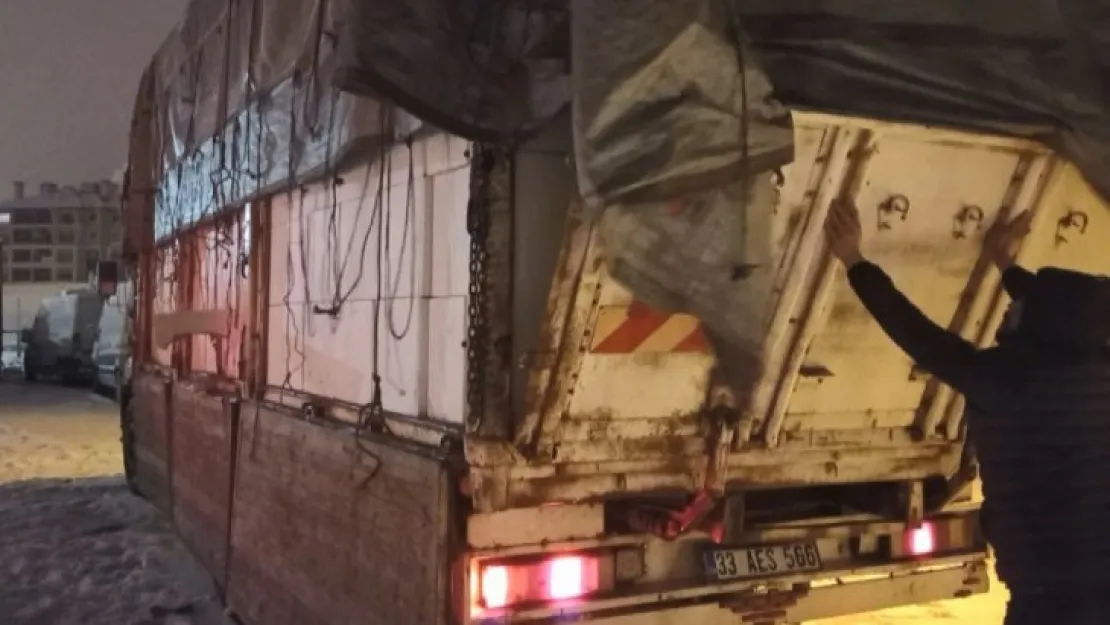 Kamyonda milyonlarca makaron ele geçirildi