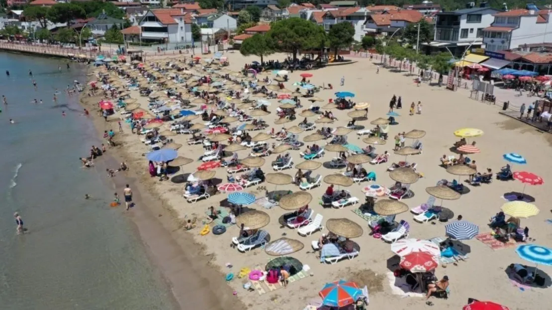 Kandıra'da 3 plajda denize girme yasağı kaldırıldı