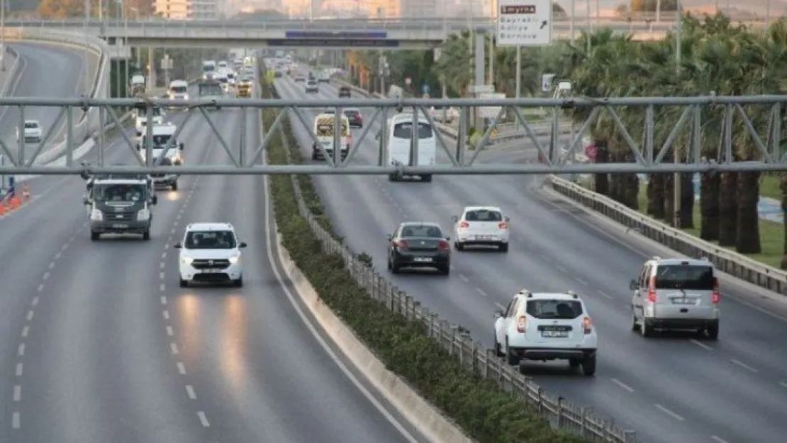 Kapanma bitti İstanbul'da trafik yoğunluğu başladı