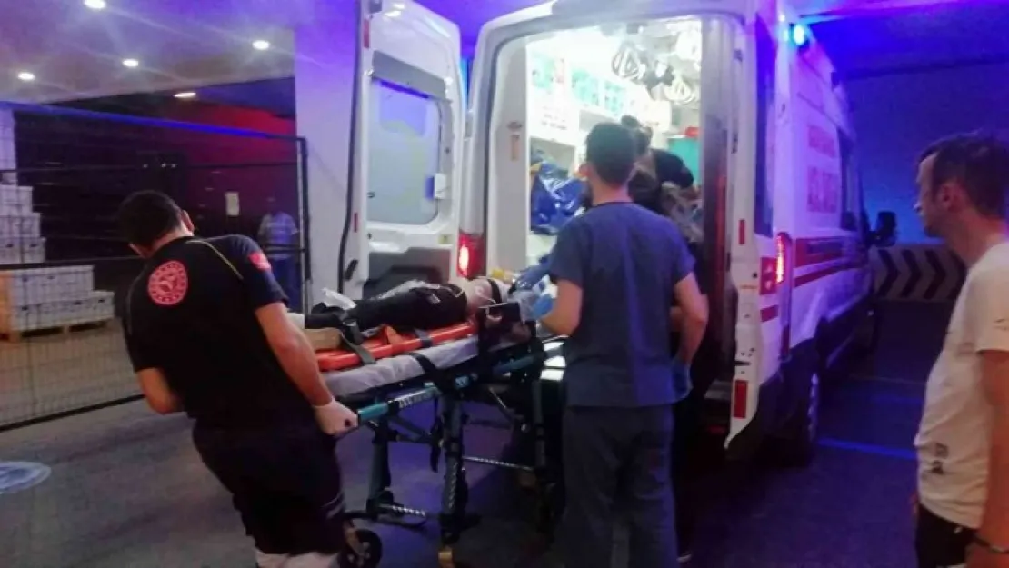Otomobil çarpan genç kız hayatını kaybetti