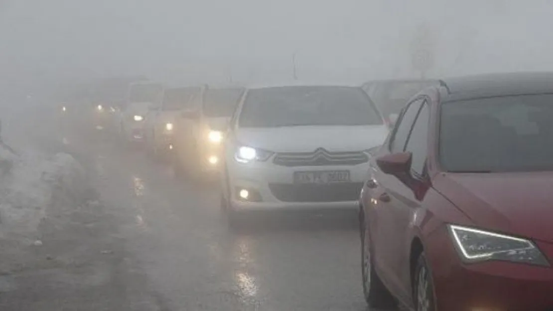 Kartepe yolunda 3 kilometrelik araç kuyruğu