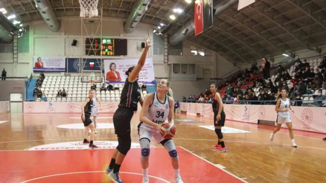İzmit Belediyespor yine mağlup oldu: 51- 60