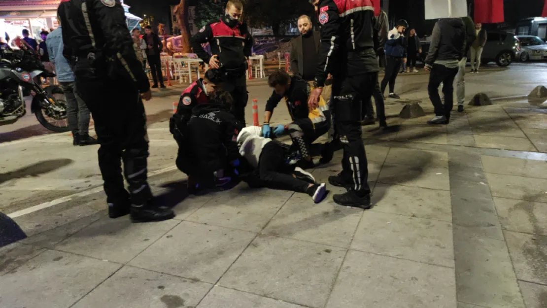 Kent merkezinde bıçaklı kavga!