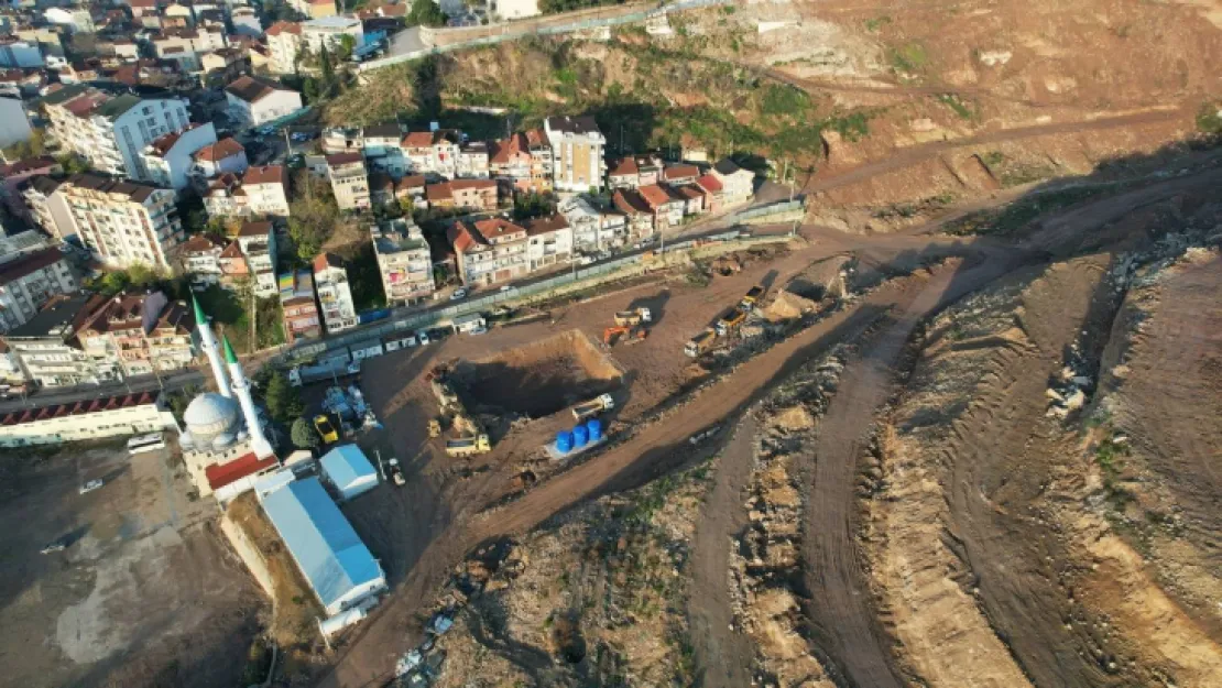 Kazılan alandan tarihi mezar çıktı