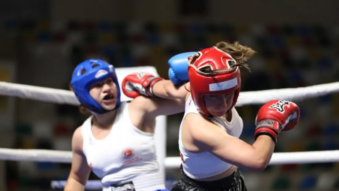 Kick Boks şampiyonası başladı