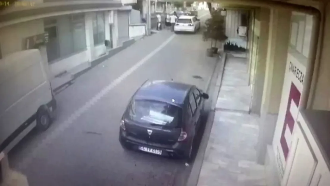 Kiracı, ev sahibinin çocuklarını pompalı tüfekle vurdu!
