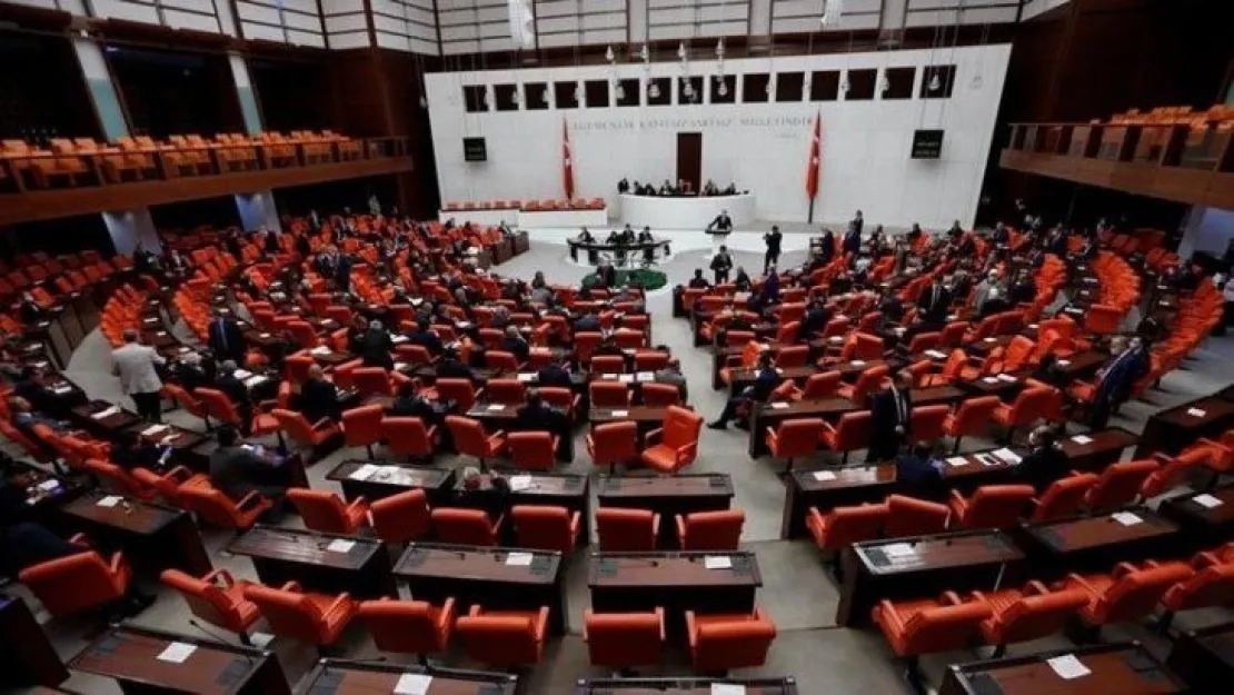 Kısa çalışma uygulamasının uzatılması kabul edildi