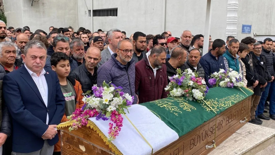 Kıvanç'ın annesi oğluyla son dansını paylaştı