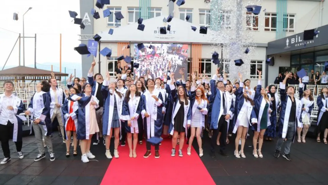 Kocaeli Bilnet Okullarında mezuniyet heyecanı