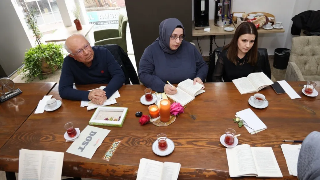 Kocaeli'de okuyan Şehir Kulübü kitapseverleri buluşturuyor