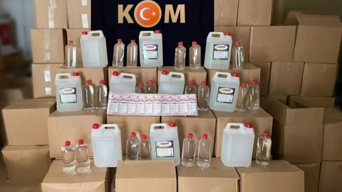 Kocaeli'de 4 ton etil alkol ele geçirildi