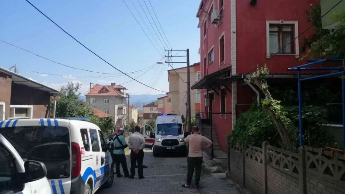 Evinde ölü bulundu