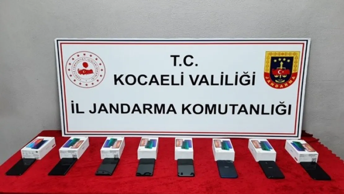 Kocaeli'de 8 adet kaçak telefon ele geçirildi