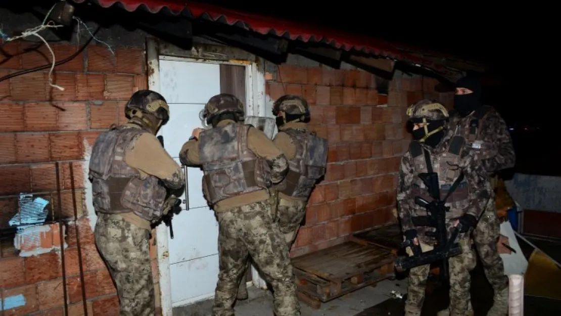 Kocaeli'de aranan şüphelilere polis operasyonu