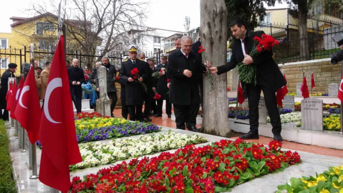 Kocaeli'de eller Çanakkale şehitleri için semaya açıldı