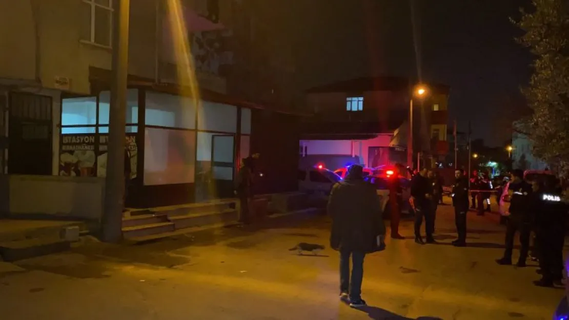 Kocaeli'de kahvehaneye kurşun yağdırdılar! 1'i ağır 2 yaralı!