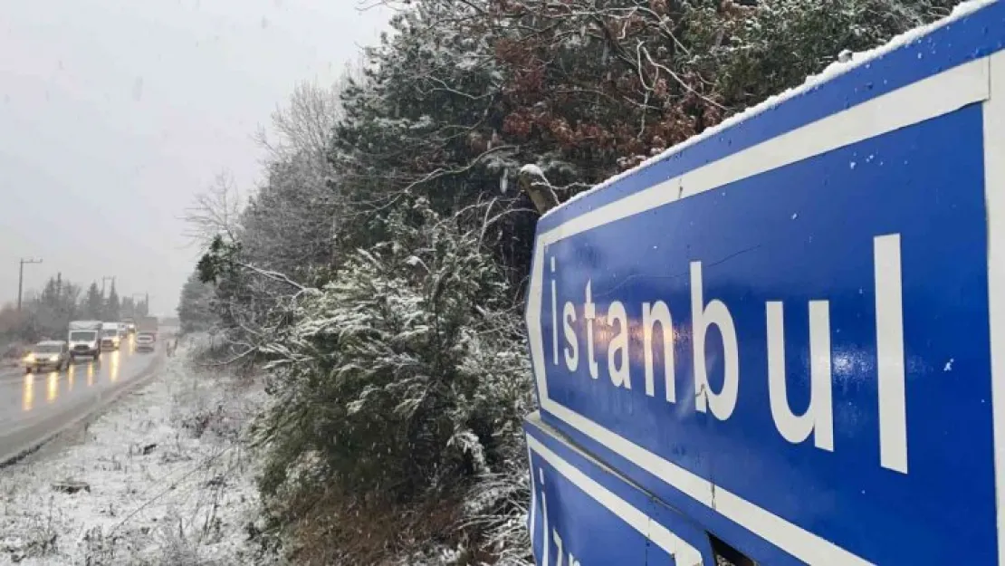 Kocaeli'de kar yağışı etkili oluyor