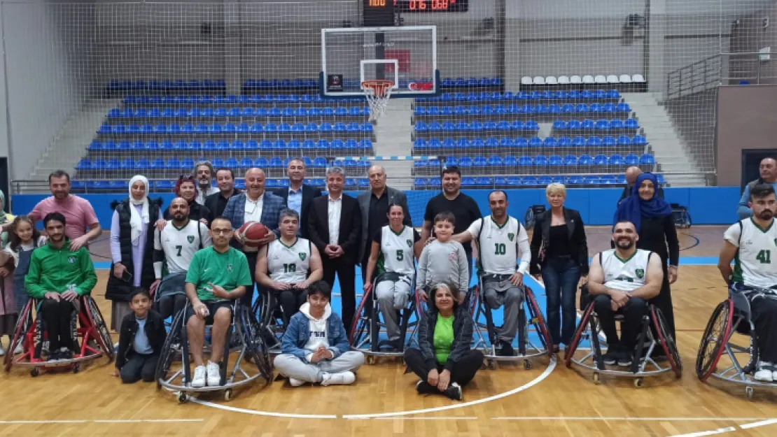 Kocaeli Engelliler Basketbol Takımı'ndan bir başarı daha!