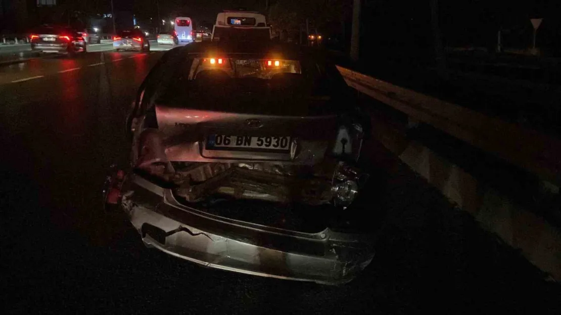 Kocaeli'nde zincirleme trafik kazası: 2 yaralı