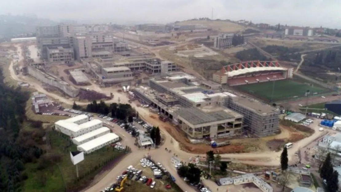 Kocaeli Şehir Hastanesi'nin inşaatı durdu mu?
