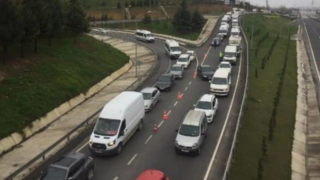 Kocaeli sınırında denetim kuyruğu!