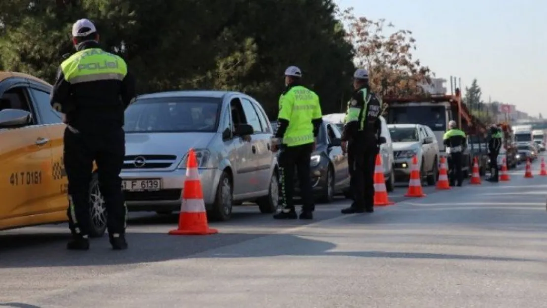 Kocaeli'de 2021'in ilk 2 gününde yüzlerce kişiye ceza kesildi!