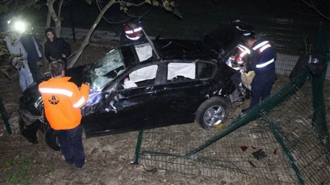 Kocaeli'de otomobil 60 metrelik uçuruma yuvarlandı!