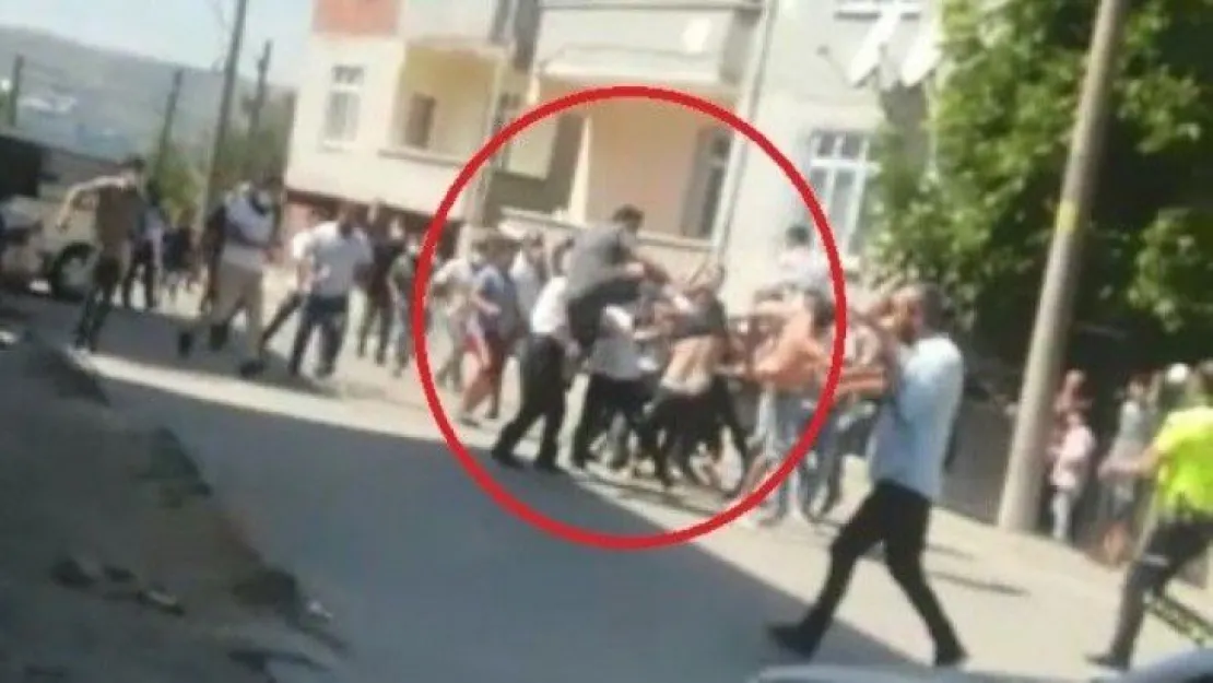 Kocaeli'de park meselesi yüzünden iki aile birbirine girdi!
