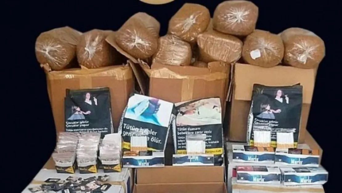 Kocaeli'de yüzlerce kilo kaçak tütün ele geçirildi