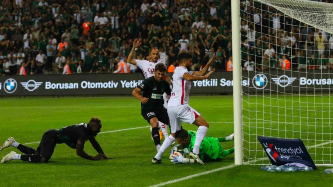 Kocaelispor, evinde Samsunspor'a mağlup oldu: 0-1