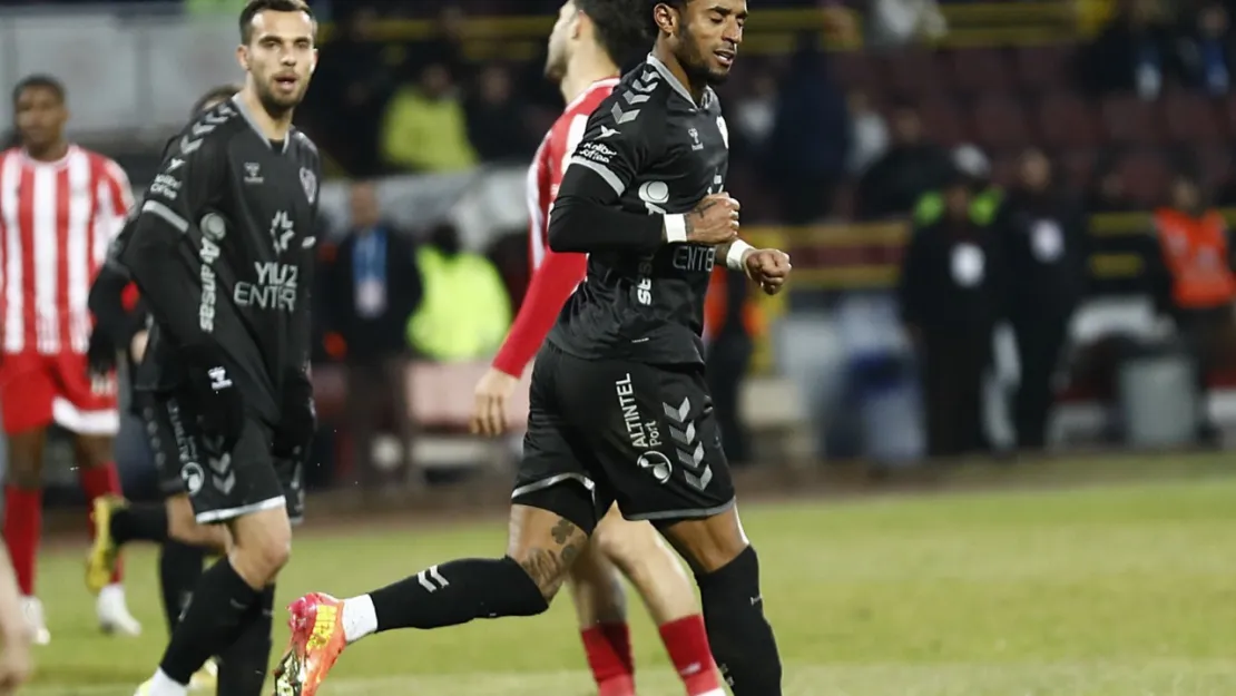 Kocaelispor ezdi geçti: 1-3