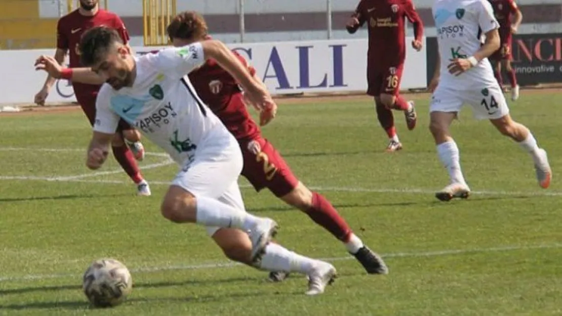 Kocaelispor son dakikada beraberliği kurtardı!