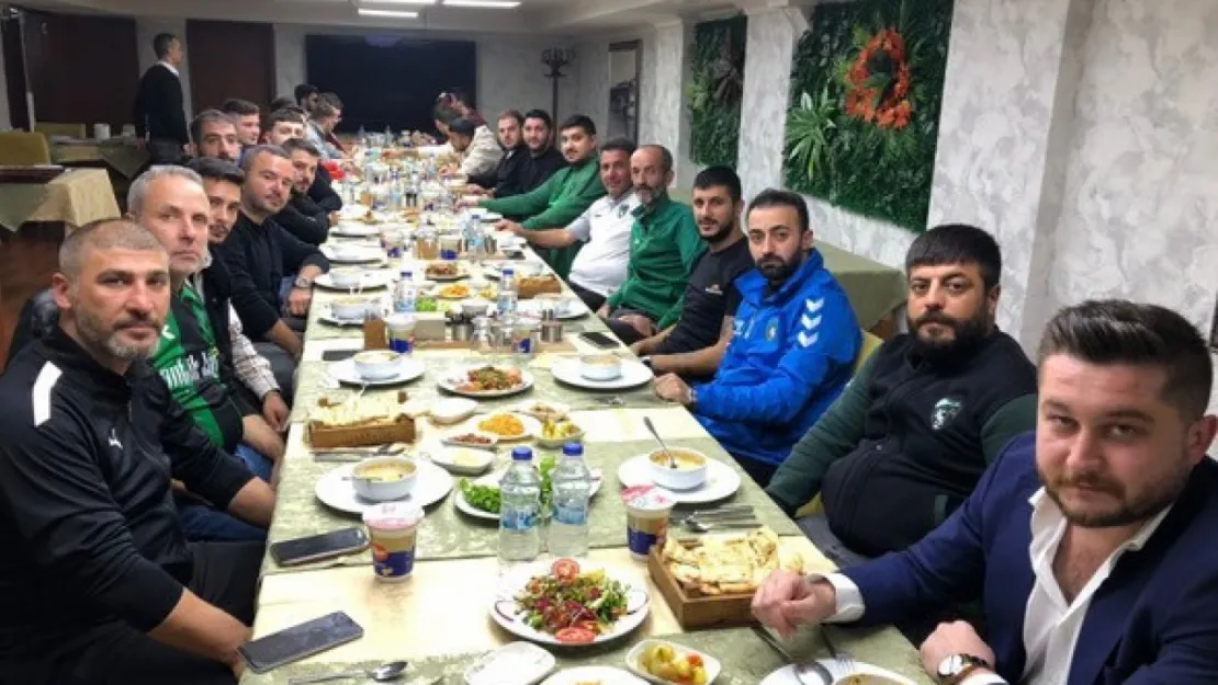 Kocaelispor'un taraftar grubu Hodri Meydan'dan birlik, beraberlik mesajı