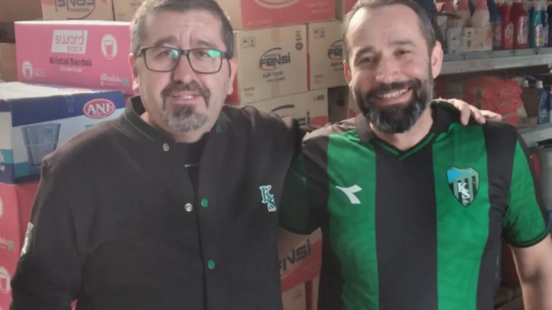 Kocaelisporlu Nazım Yaşa formasını kaptı