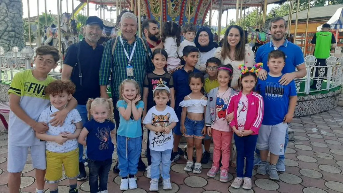 KOGACE ailesi lunaparkta eğlendi