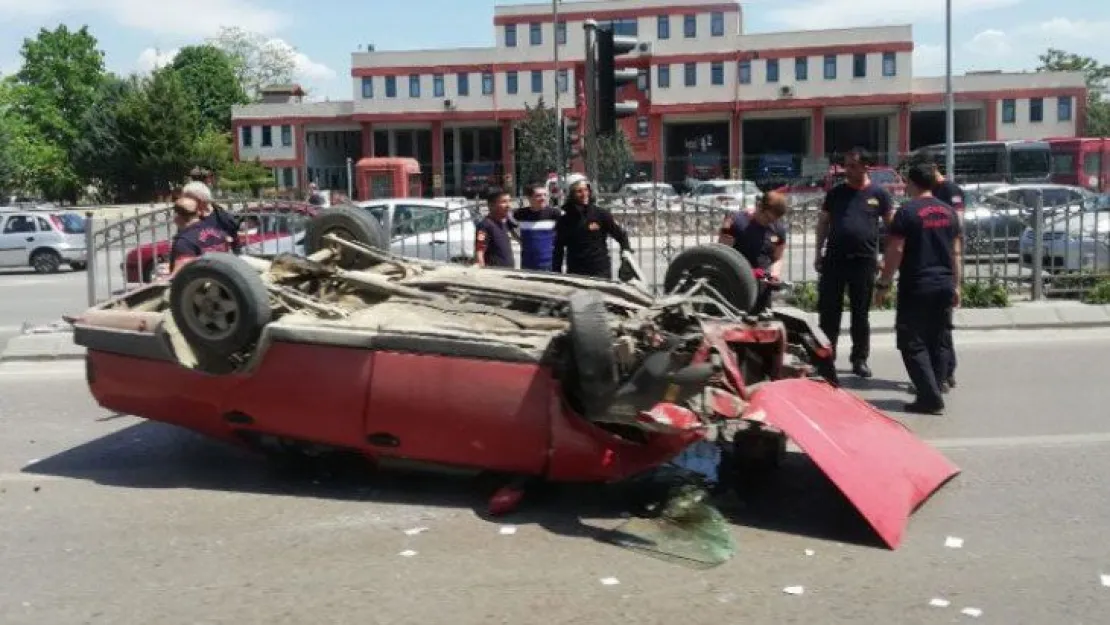 Kontrolden çıkan araç takla attı: 1 yaralı