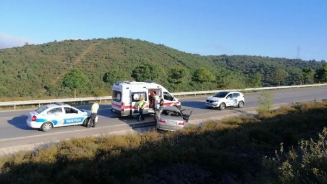 Körfez'de yokuştan inen otomobil takla attı!