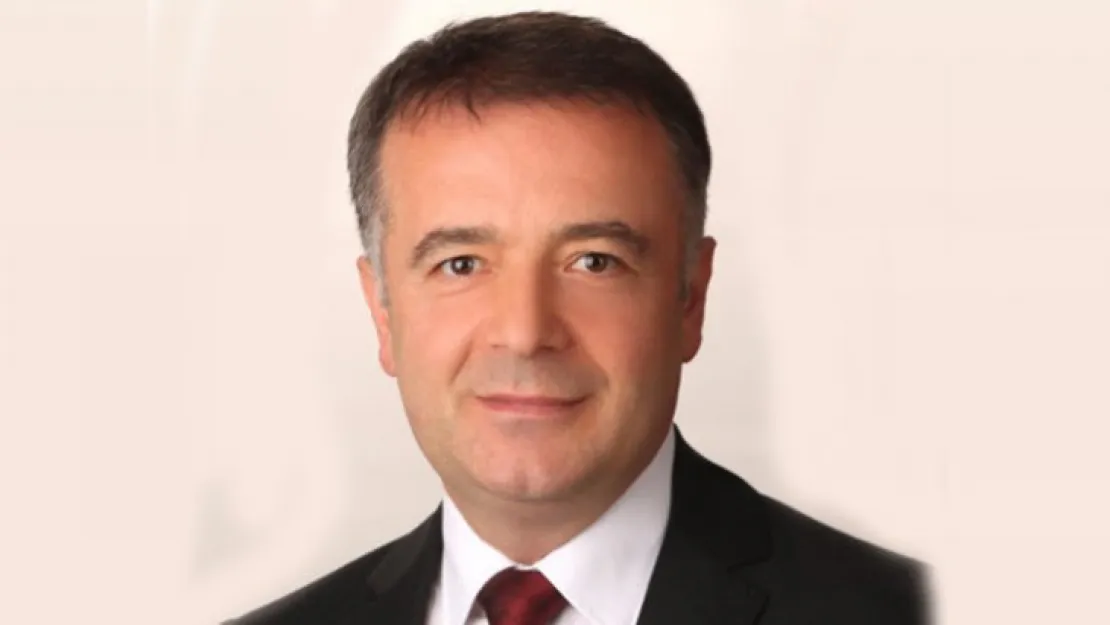 KOÜ Fen Edebiyat Fakültesi'ne yeni dekan