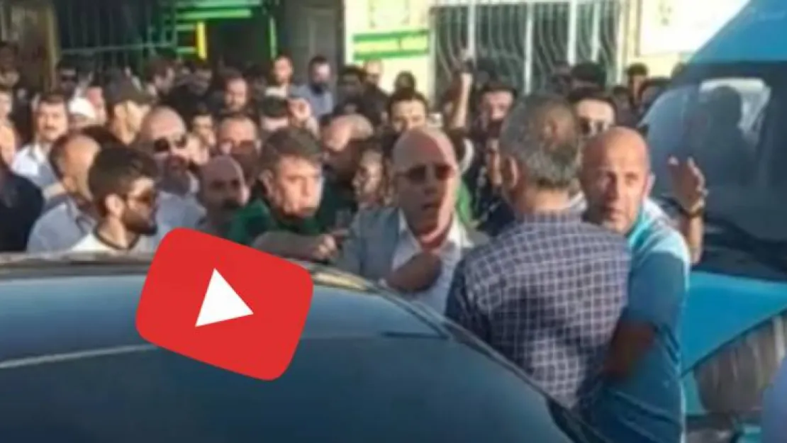 Koyun ve taraftarlar birbirine girdi!