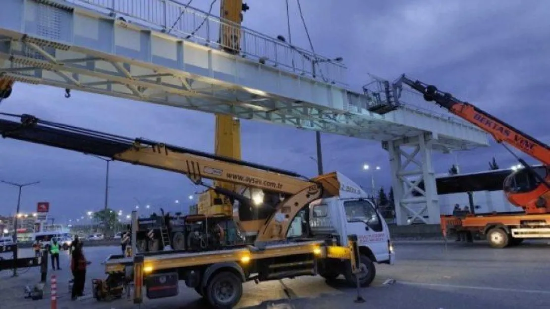 Kuruçeşme tramvay hattında gece mesaisi!