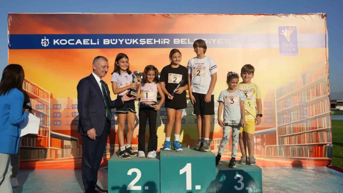 7'den 70'e atletizm pistinde yarıştılar